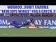 IPL 10: MI skipper Rohit Sharma develops wings to take catch of AB de Villiers | Oneindia News
