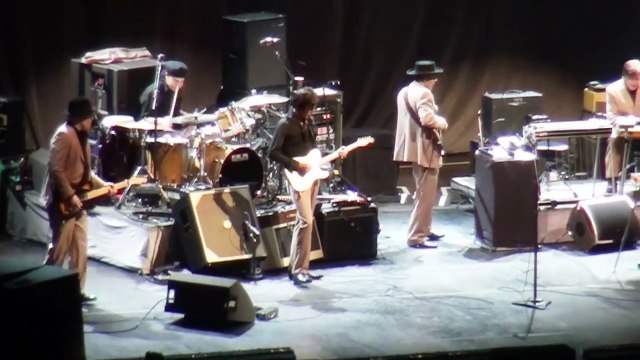 Thunder On The Mountain - Bob Dylan - Berlin October 29 2011