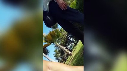 L'héroïque sauvetage d'une maman et son bébé tombés dans un trou