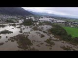 Heavy Rain Floods Towns as Cyclone Cook Travels South