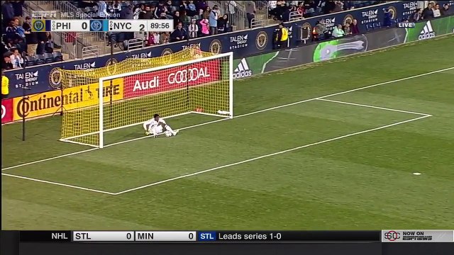 Le lob incroyable de David Villa à 50 mètres