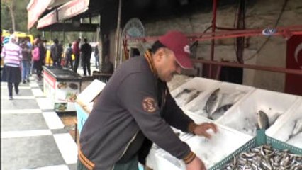 Av Yasağının Son Gününde Vatandaşlar Balıkçılara Akın Etti