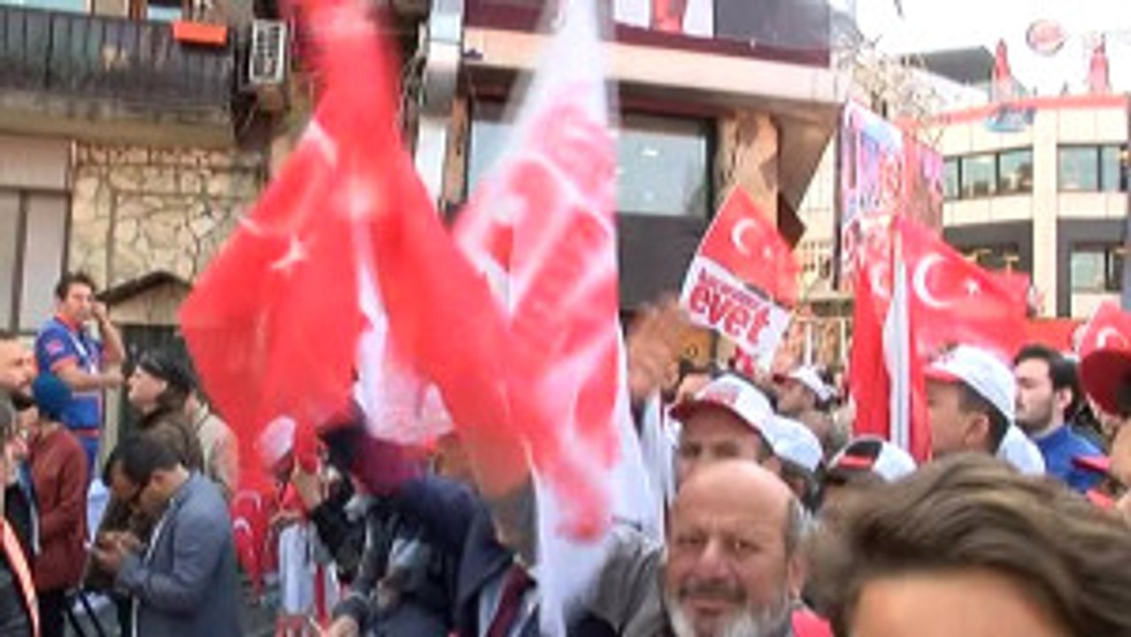 Cumhurbaşkanı Erdoğan, Sarıyer Mitinginde Vatandaşlarla Bir Araya Geldi