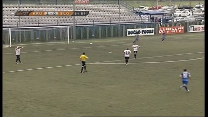 Velika greška golmana Slobode i gol Krupe za 3:0 (15.4.2017)