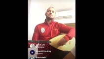 Wesley Sneijder saz çalıyor - AŞIK VEYSEL