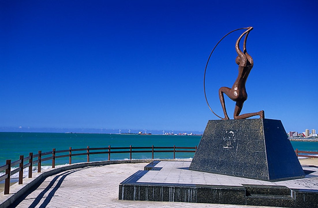 Conhecendo Fortaleza  e a Praia de Iracema