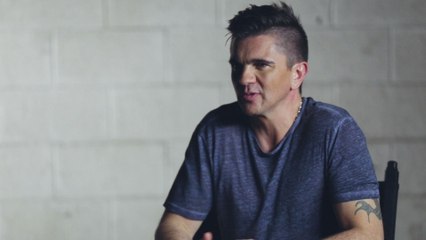 Juanes - Loco De Amor (English Subtitles)