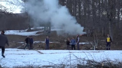 Dağda Ağaç Keserken Yaralanan Kişi Güçlükle Kurtarıldı