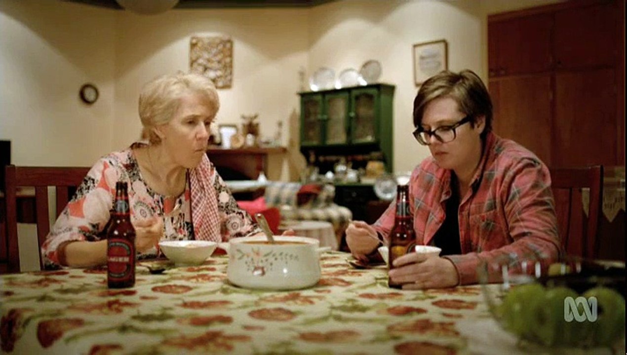 Please Like Me | S3E2