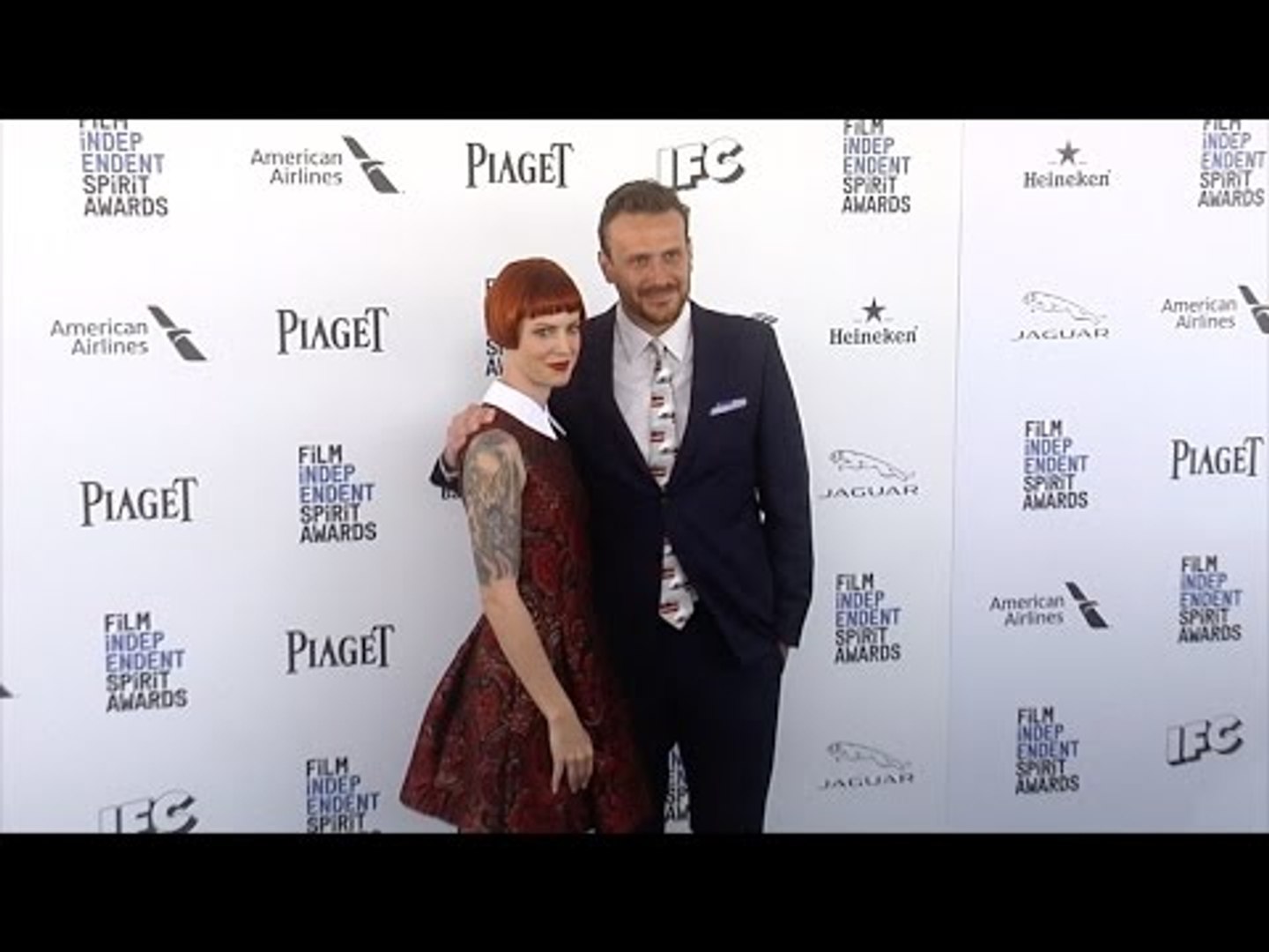 ⁣Jason Segel & Alexis Mixter 2016 Film Independent Spirit Awards Blue Carpet