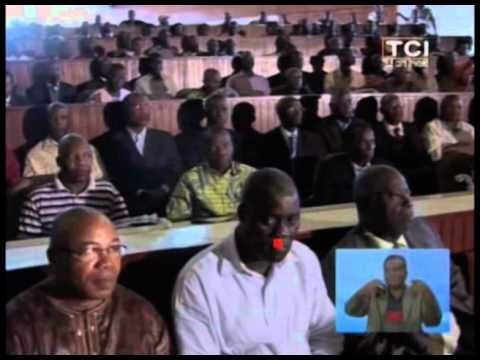 Rencontre de reflexion entre le Ministre Albert Toikeuse et les cadres des 18 Montagnes.