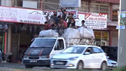 Iskenderun Kağıt Toplayan Çocukların Tehlikeli Yolculuğu