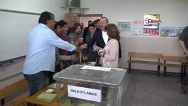 Antalya Dışişleri Bakanı Mevlüt Çavuşoğlu Oyunu Antalya' Nın Alanya Ilçesi'nde Kullandı