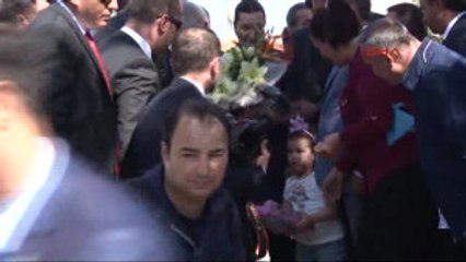 Izmir Başbakan Yıldırm Oyunu Izmir'de Kullandı