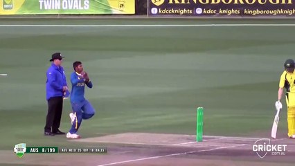 Sri Lanka's Mendis swaps arms mid-over