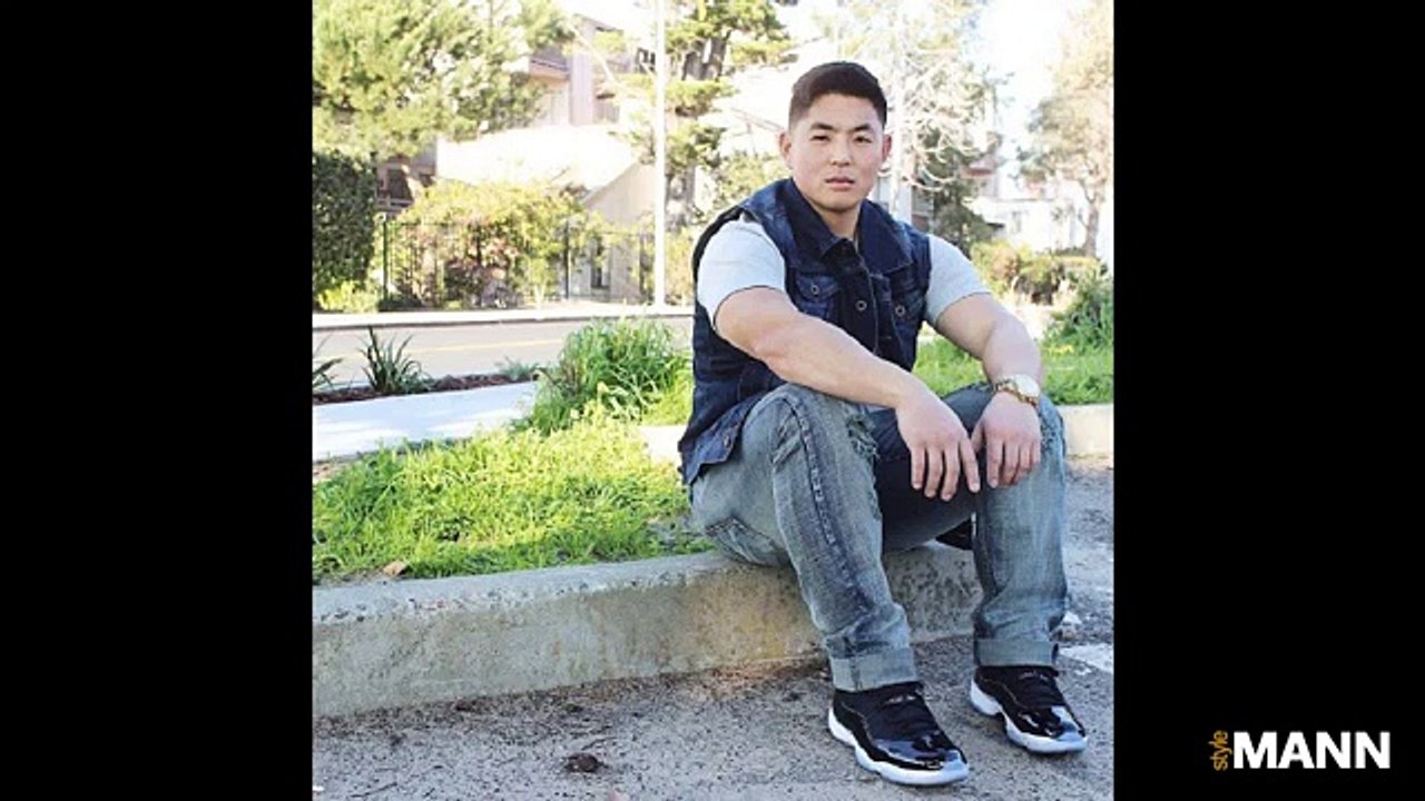 25 Ways to Style Denim Vest for Men Authentic and Fashionable