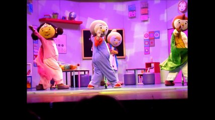 spectacle avec Anaïs - tchoupi fait danser l'alphabet - avril 2016