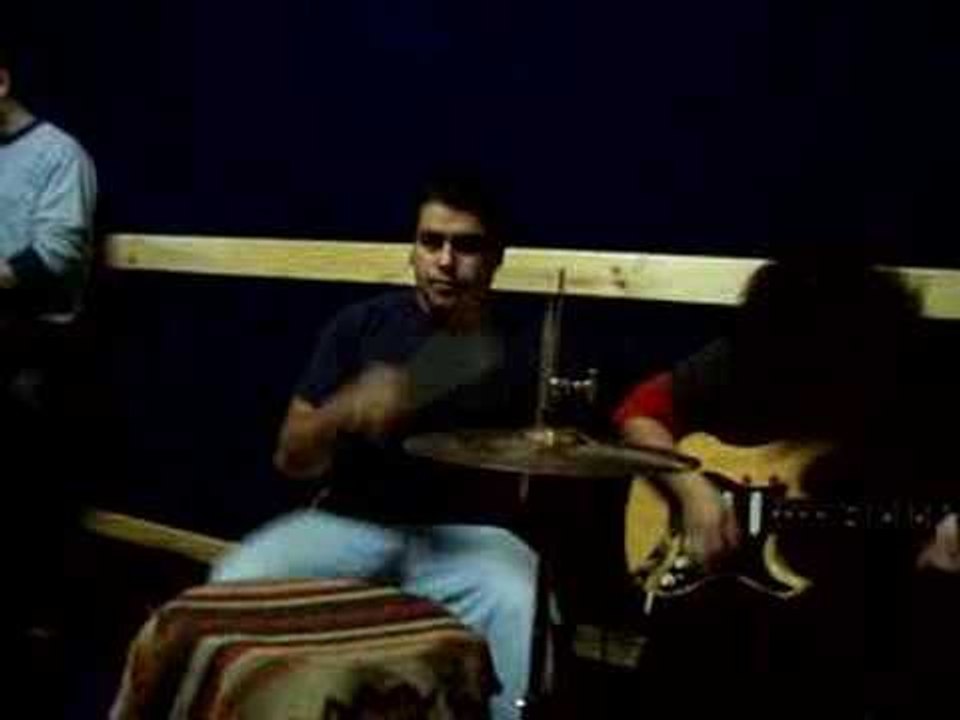 Otra vuelta - Eskarpines - Himno del Cucumelo