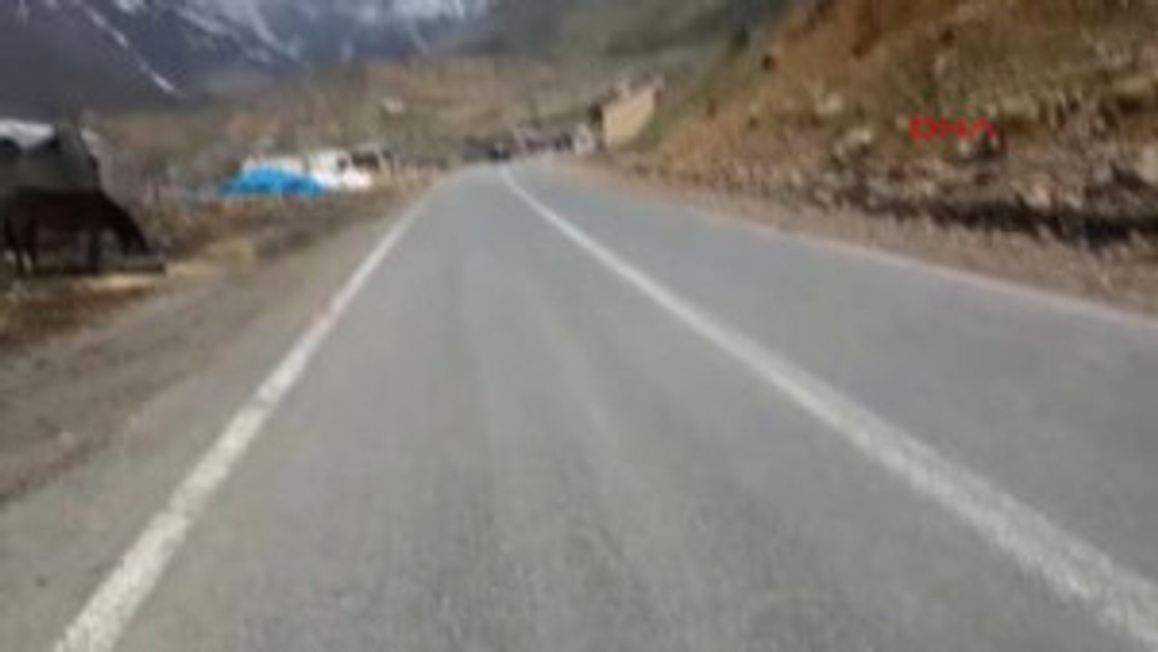 Hakkari Çukurca'da Askeri Araç Kaza Yaptı; 8 Asker Hafif Yaralandı-2