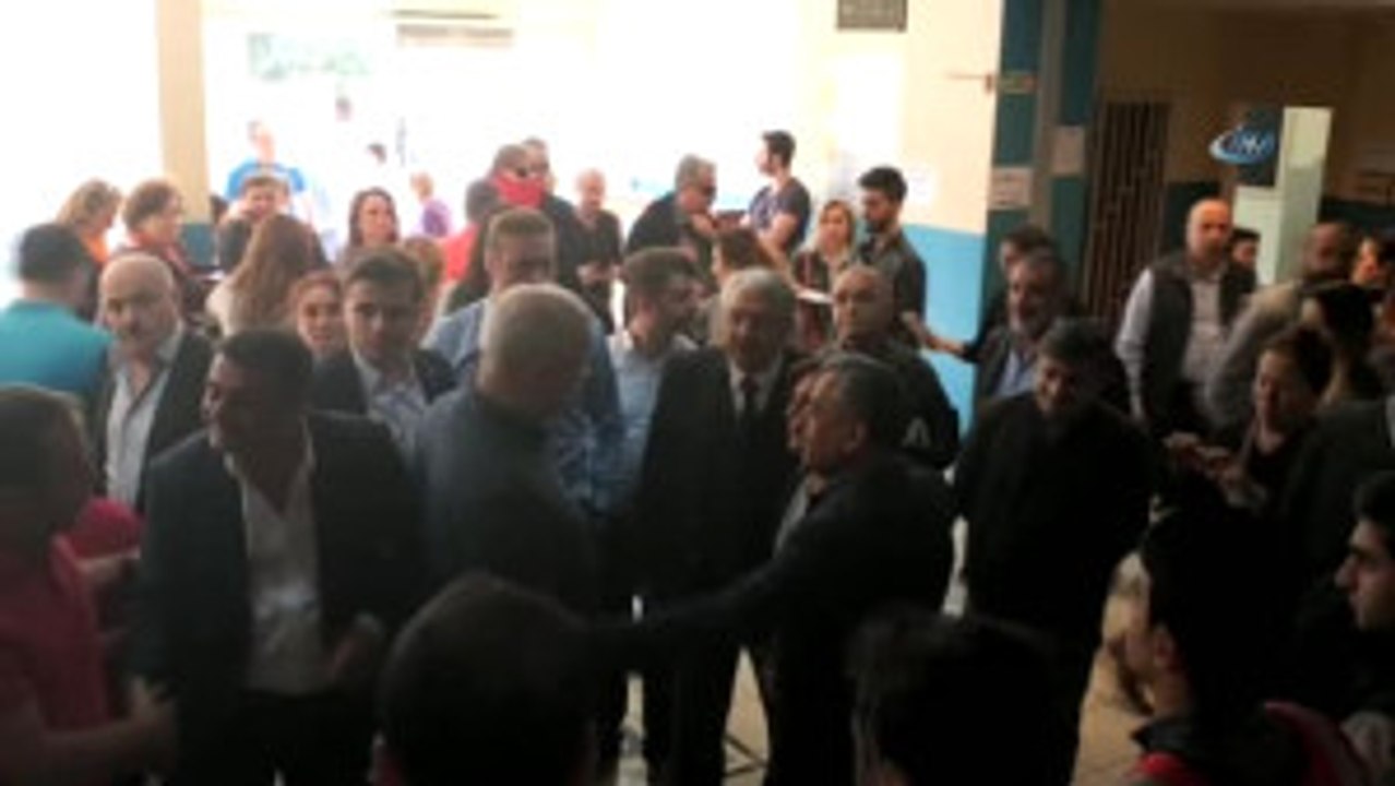 Şişli Belediye Başkanı Hayri İnönü İlçede Oy Kullanılan Okulları Gezdi