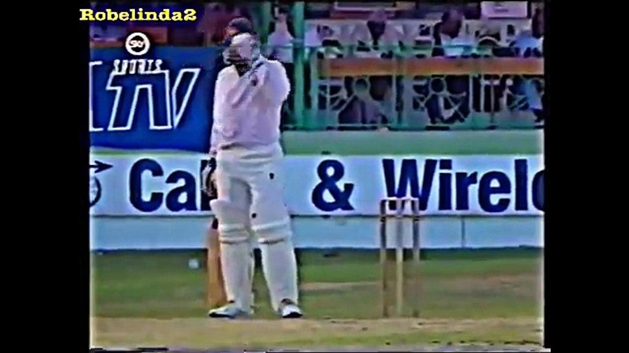 Top 20 OMG moments in cricket history in live cricket match never agan in Cricket