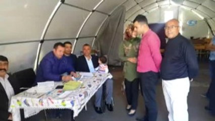 Depremzedeler Çadırlarda Oy Kullandı