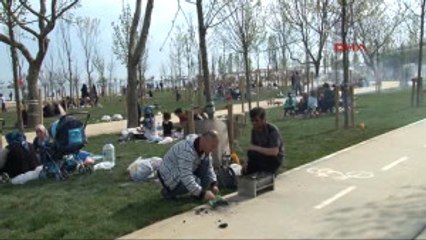 Oyunu Kullanan Istanbullular Pikniğe Koştu