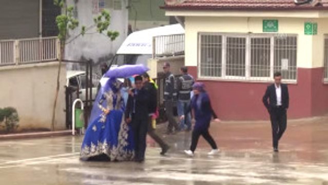 Türkiye Sandık Başında - Gelin ve Damat Sandık Başında - Gaziantep
