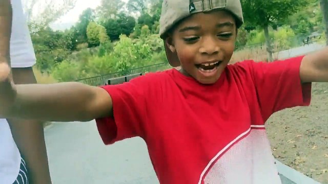 Travel Vlog: Let's Go Fly A Kite