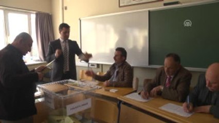 Milli Eğitim Bakanı Yılmaz'ın Sandığından "Evet" Çıktı