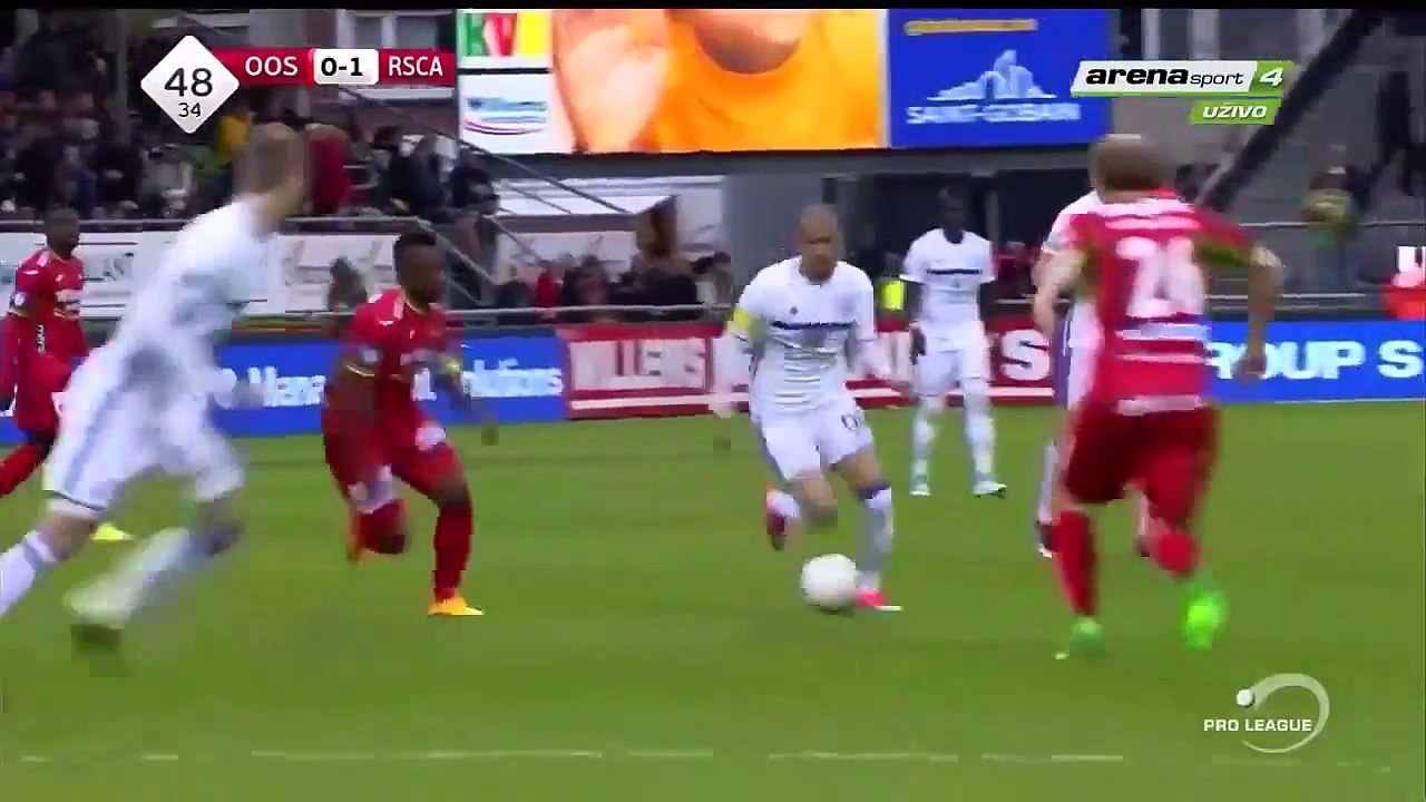 Sofiane Hanni marque un but Maradonesque !