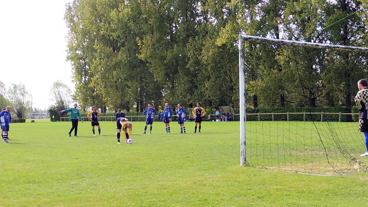 PENALTY BOUBE