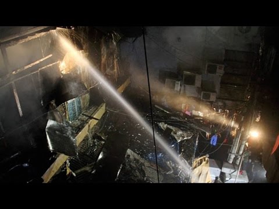 Sadar Bazar: Slums blazed in heavy fire |Oneind...