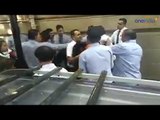 Tata Sons security guards beat up journalists outside Bombay House, Watch Video | Oneindia News