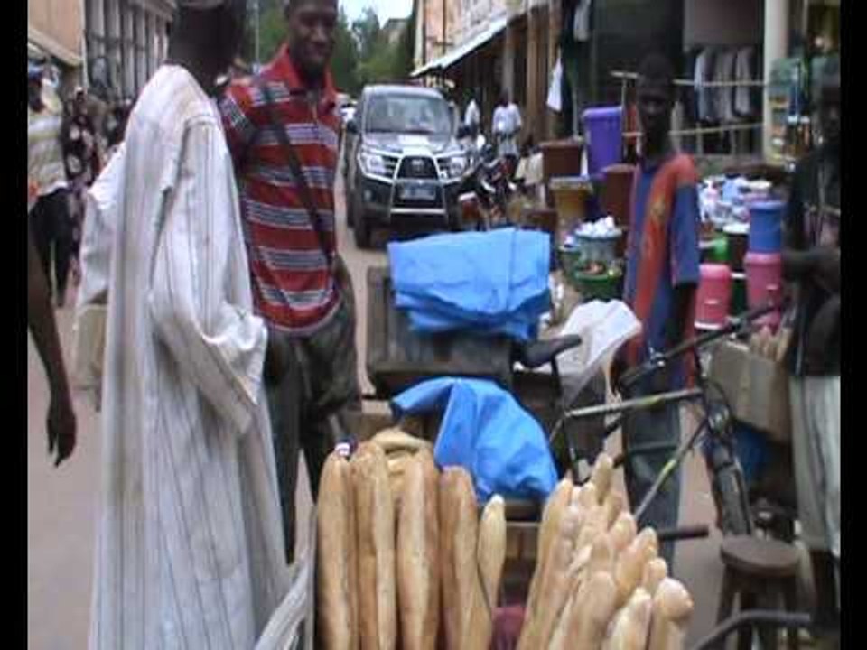 Le pain  artisanal, « Tapa lapa » est très apprécié à Kolda.