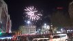 Bursa AK Parti Önünde Davullu Zurnalı Kutlama