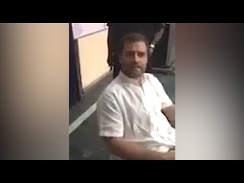 Rahul Gandhi creates ruckus inside Mandir Marg police station, Watch Video | Oneindia News