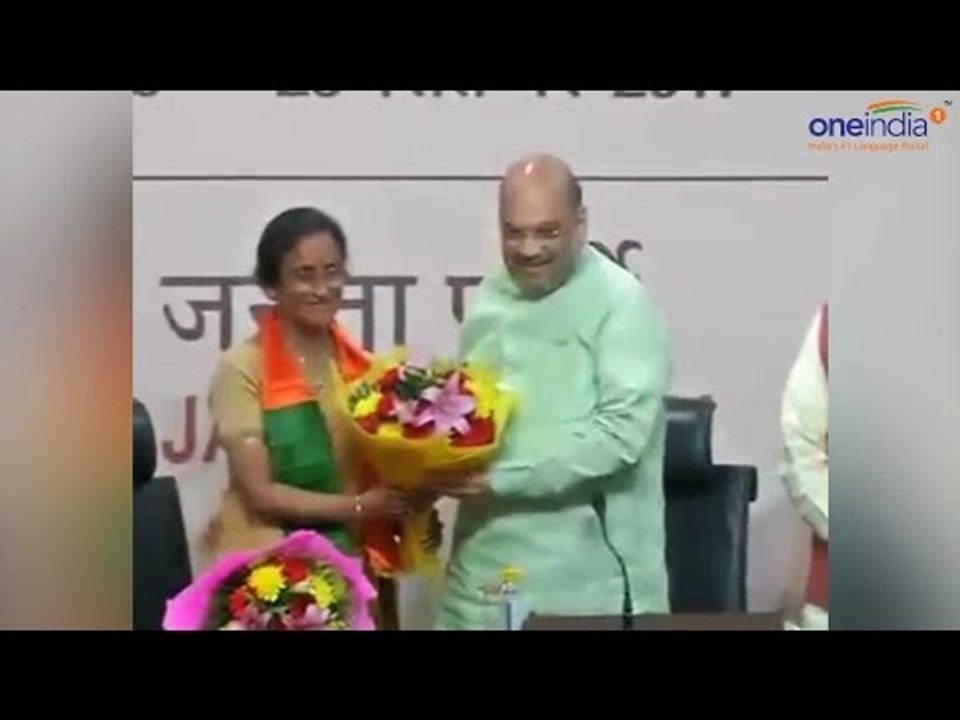 Rita Bahuguna joins BJP, slams Congress for questioning PM Modi on surgical strike | Oneindia News