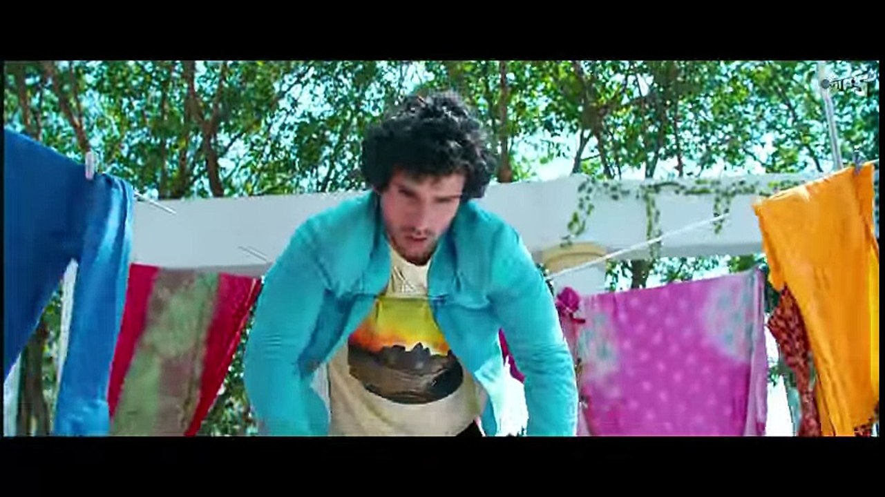 Aa Dekhe Zara Kis Mein Kitna Hai Dum - Ramaiya Vastavaiya Scene - Girish & Shruti - YouTube