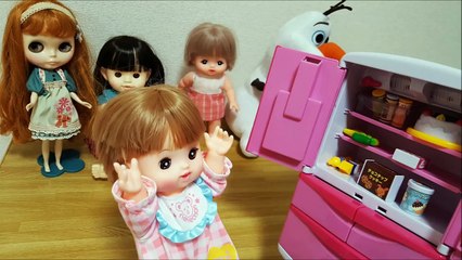 ネネちゃんのデザート食べたのだあれ？冷蔵庫セット  メルちゃんポポちゃんオラフとブライス人形 ❤ ごっこ 遊び 子供向け おもちゃ アニメ キッズ 動画