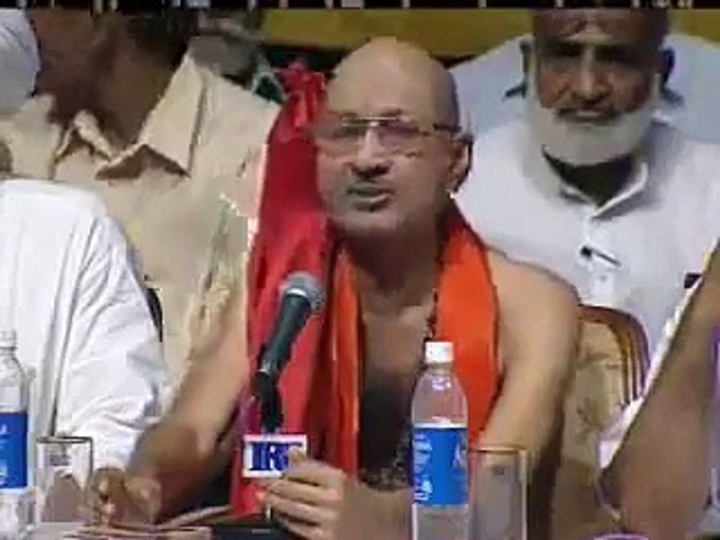 Hindu Pandit Preaching Islam