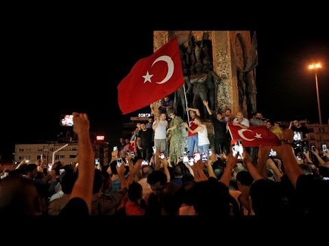 Turkey suspends 12,000 police officials for alleged involvement in recent coup | Oneindia News