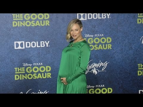 Alyshia Ochse Pregnant The Good Dinosaur World Premiere in Los Angeles