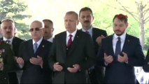 Erdoğan Menderes'in Mezarını Ziyaret Etti