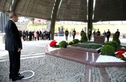 Cumhurbaşkanı Erdoğan, Özal, Menderes ve Erbakan'ın Mezarlarını Ziyaret Etti