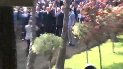 Erdoğan Özal'ın Kabrini Ziyaret Etti