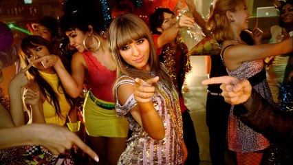 Che'Nelle - Fall In Love