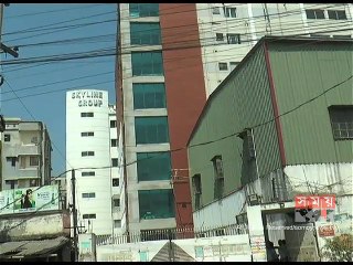 ভবনে ফাটল ধরায় আশুলিয়ায় পোশাক কারখানা বন্ধ