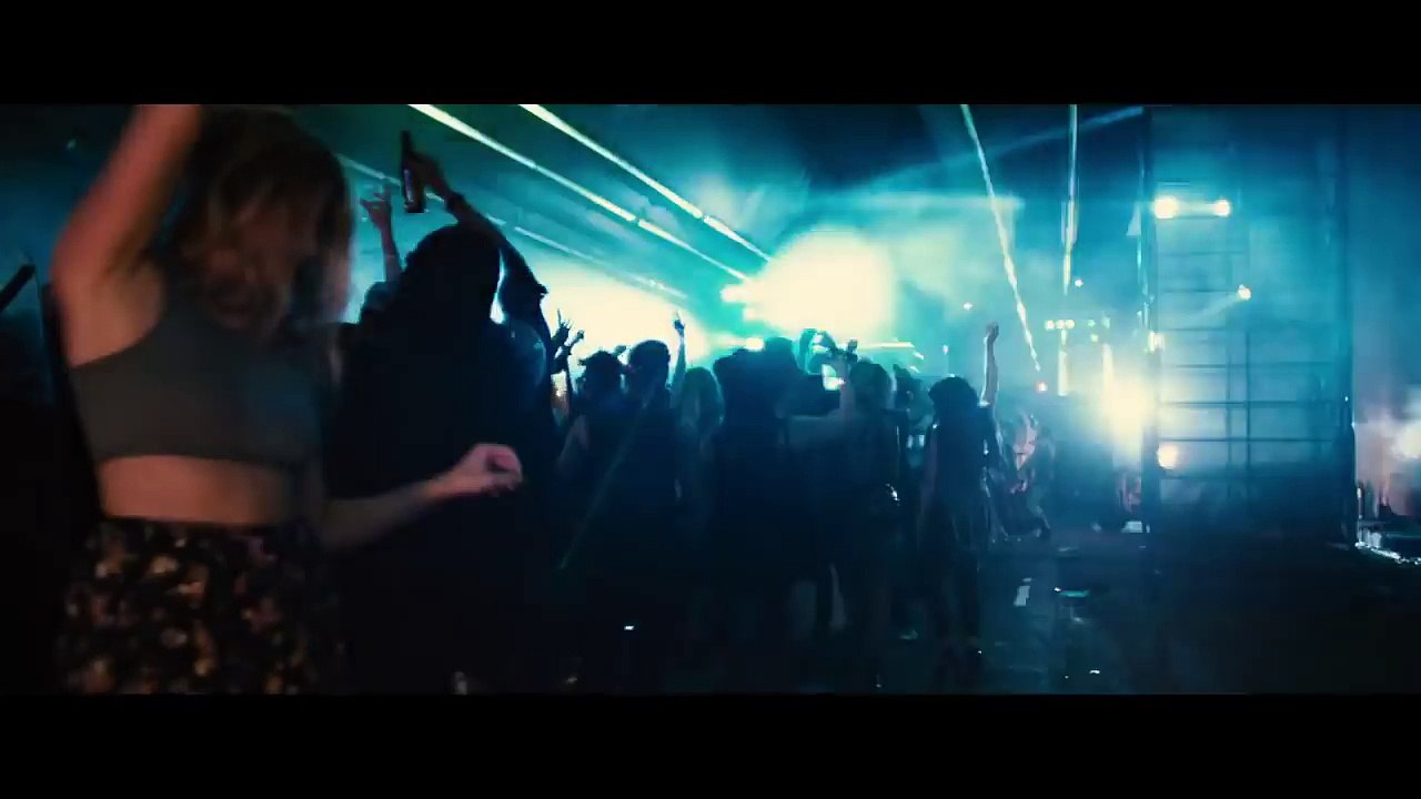 Entourage Official Trailer