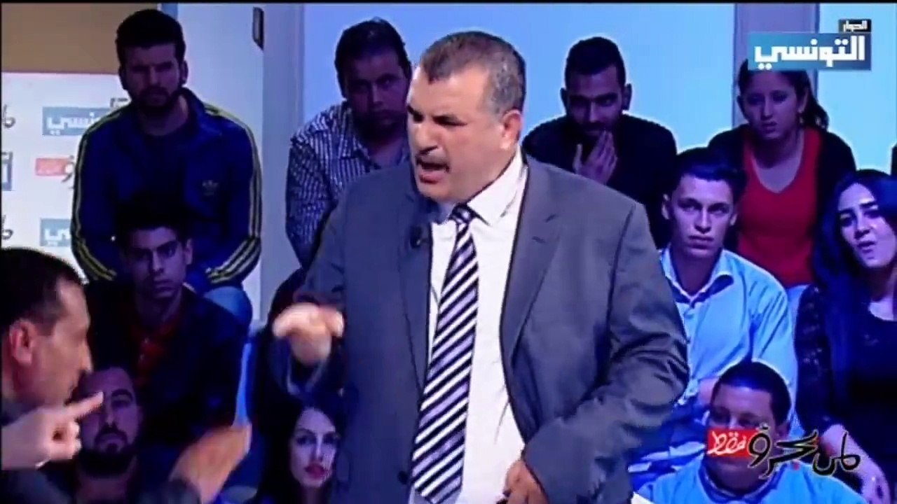 مشادات كلامية و تبادل شتائم بين الهاشمي الحامدي و الشاعر الهادي القمري